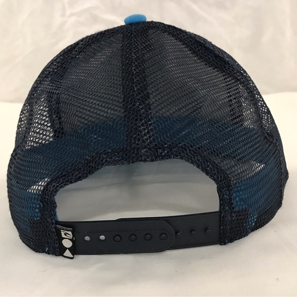 RIPCURL Adjustable SnapBack Mesh Beach Cap - Picture 8 of 16